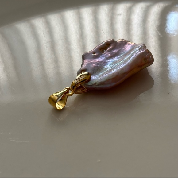 Natural Raw Pearl Pendant - Picture 10 of 11